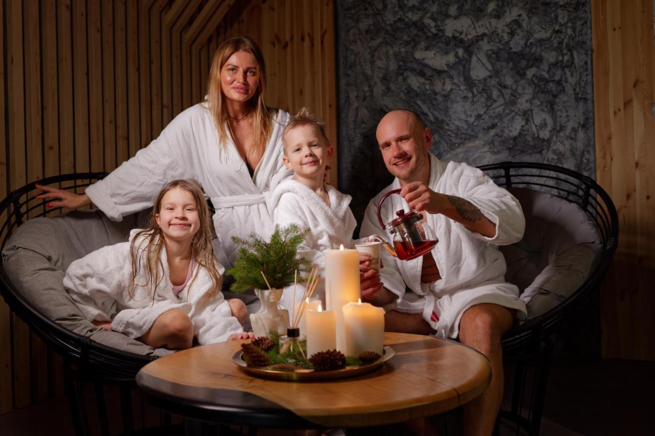 Westhills Cottage Town & Spa Bukovel Luaran gambar