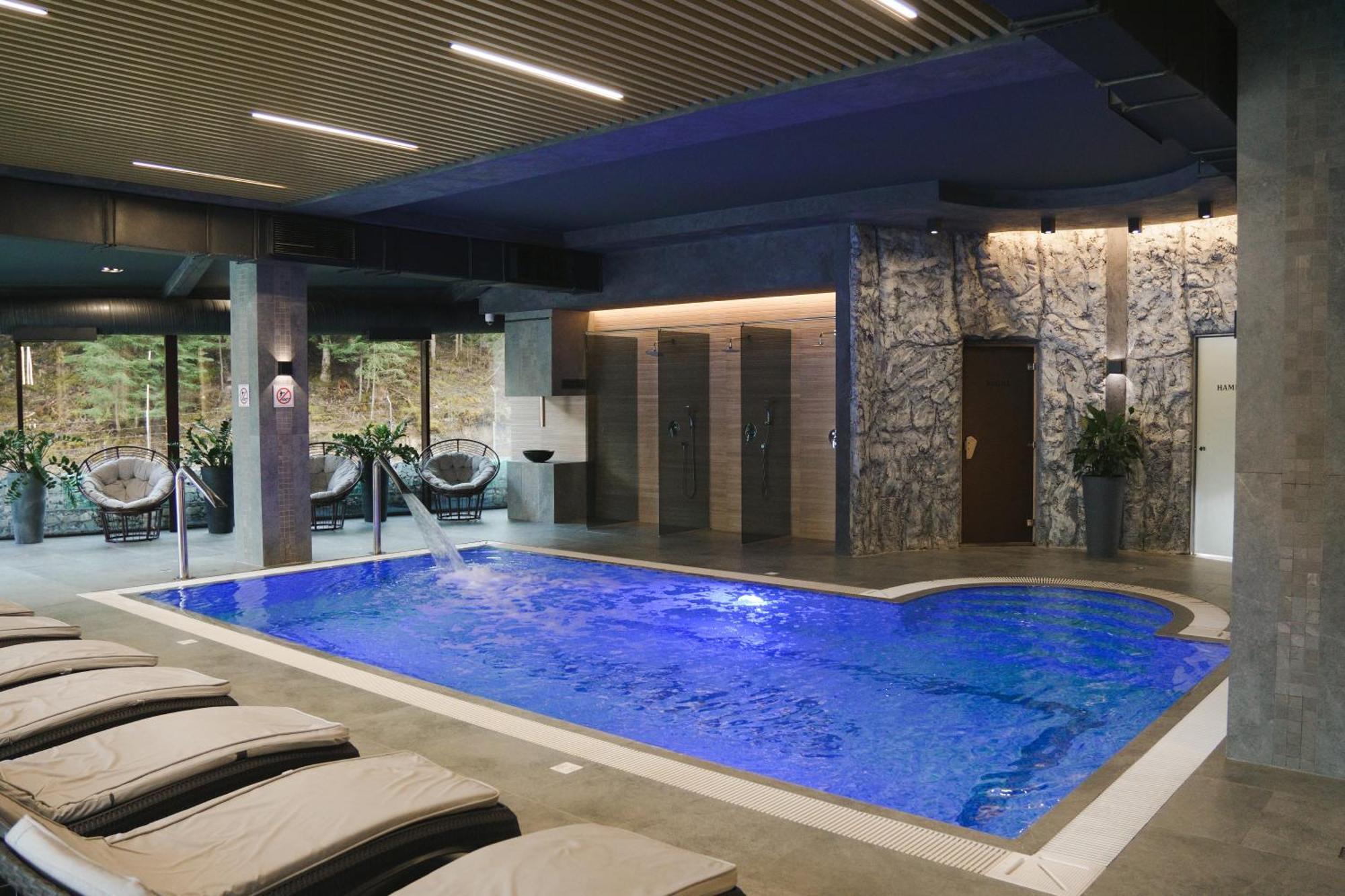 Westhills Cottage Town & Spa Bukovel Luaran gambar