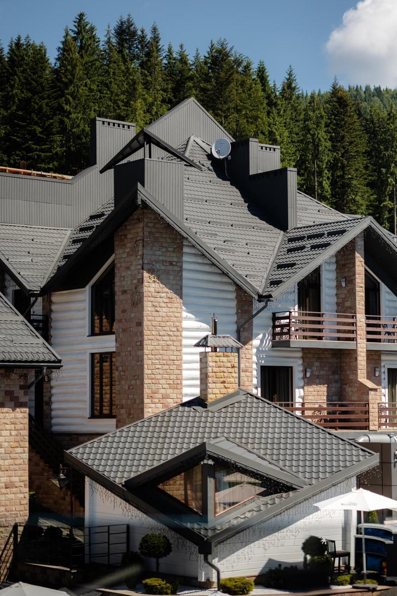 Westhills Cottage Town & Spa Bukovel Luaran gambar
