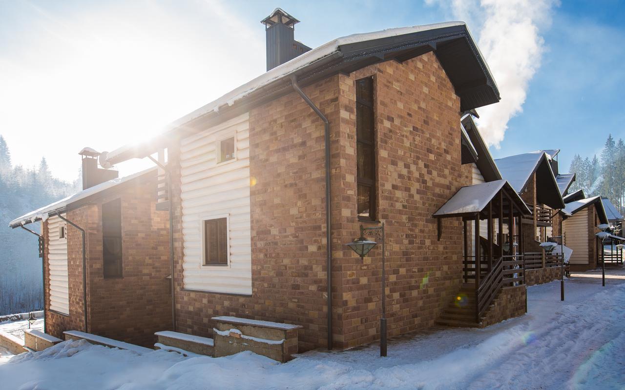 Westhills Cottage Town & Spa Bukovel Luaran gambar