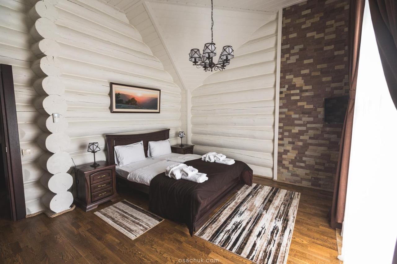 Westhills Cottage Town & Spa Bukovel Luaran gambar