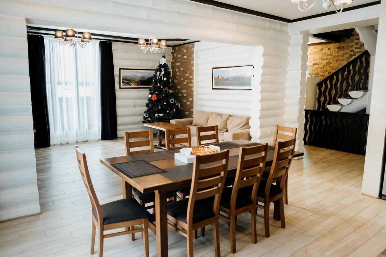 Westhills Cottage Town & Spa Bukovel Luaran gambar