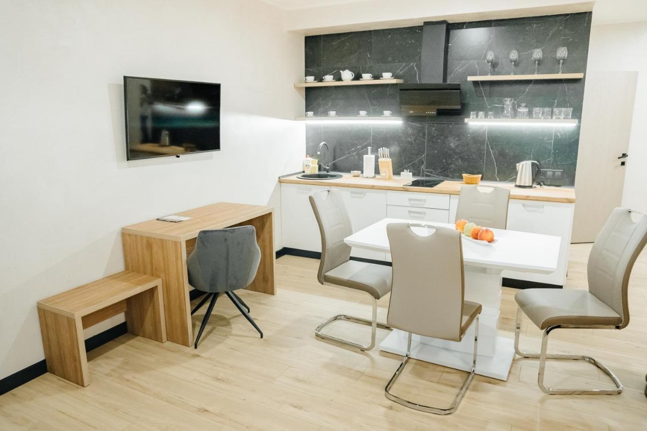 Westhills Cottage Town & Spa Bukovel Luaran gambar